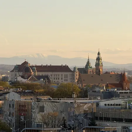 Skyline Cracow - Walk To Center & Main Train Station Daire